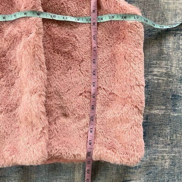 Epic Threads Pink Fluffy Faux Fur Vest XL - Picture 4 of 5